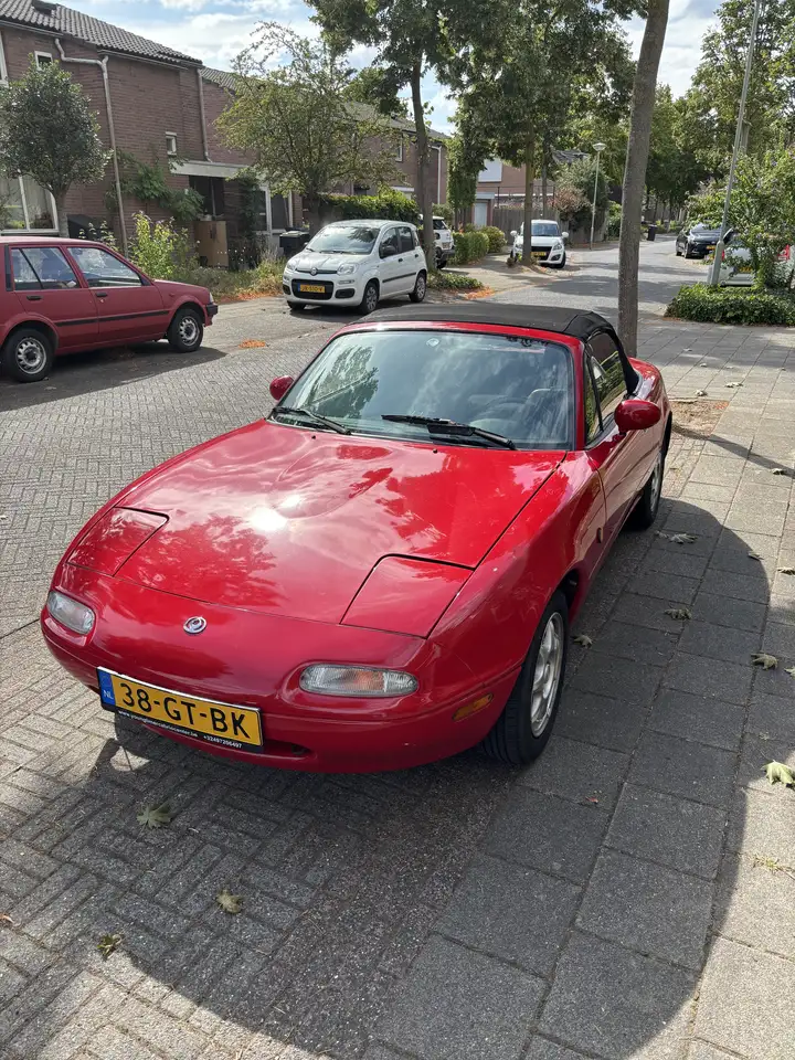 Mazda MX-5 1.6 Liter 90 Pk, foto 3