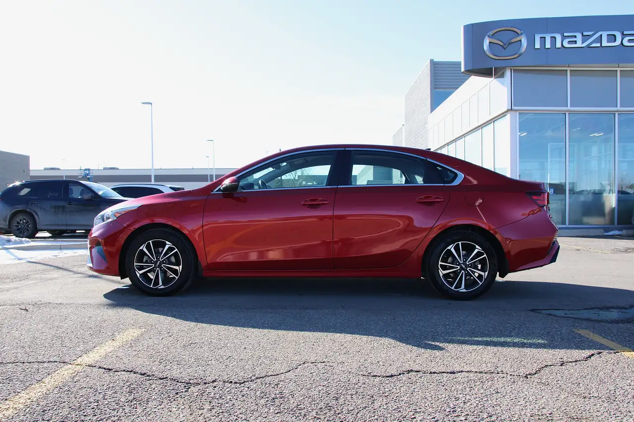 Kia Forte снимка Kia Forte