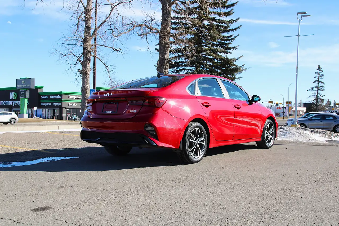 Kia Forte снимка Kia Forte