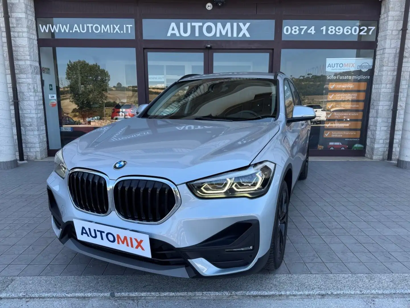 BMW X1 Xdrive25e Business Advantage Auto 56.000km! Zilver - 1