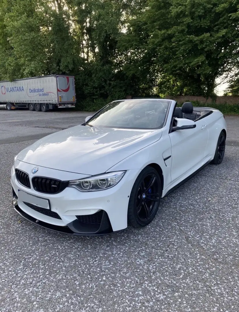 BMW M4 Cabrio - 1
