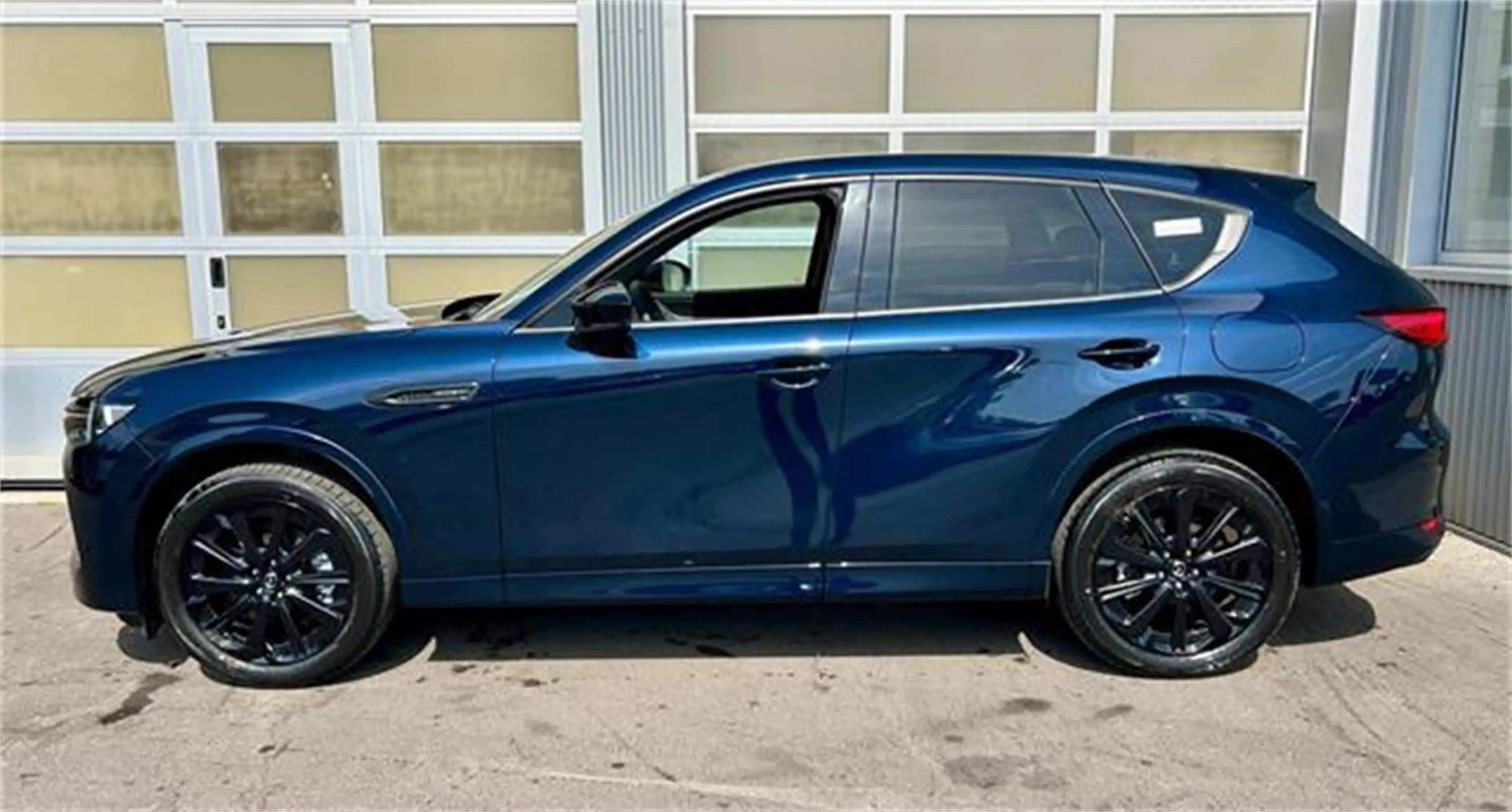 Mazda CX-60 2.5L e-SKYACTIV PHEV AWD HOMURA PLUS Aut. PL — photo 2