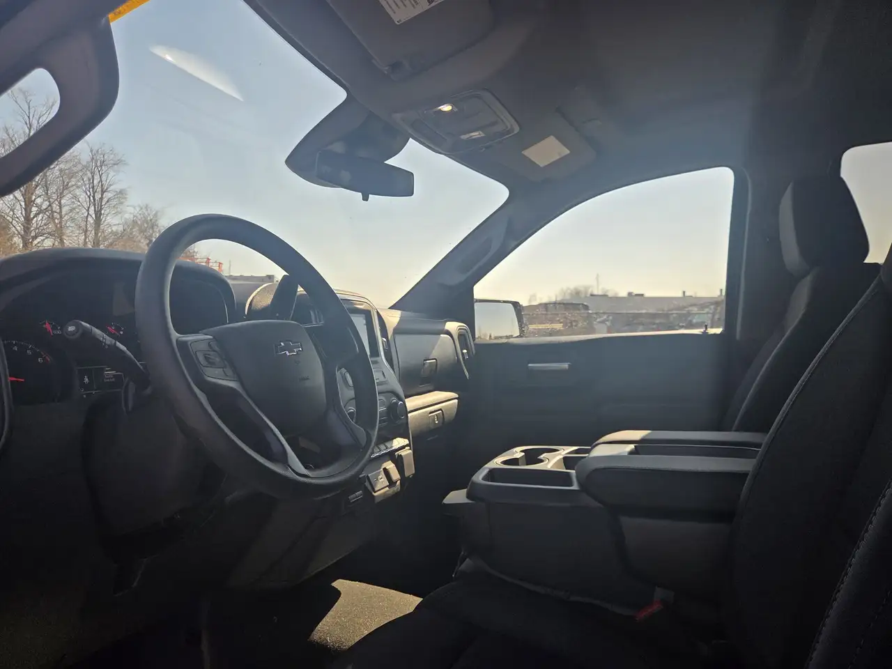 Chevrolet Silverado 1500 снимка Chevrolet Silverado 1500