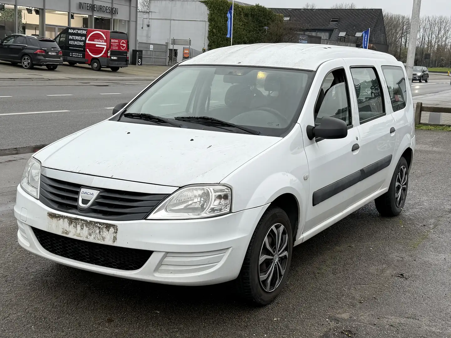 Dacia Logan Break 1.6 Ambiance 5pl. Weiß - 1