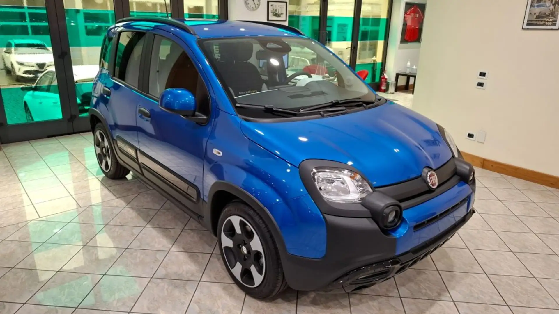 Fiat Panda 1.0 FireFly S&S Hybrid Pandina Blauw - 1