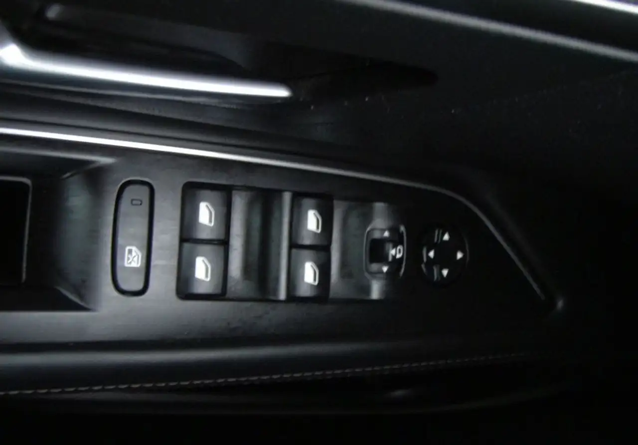 Peugeot 3008 3008 — photo 22