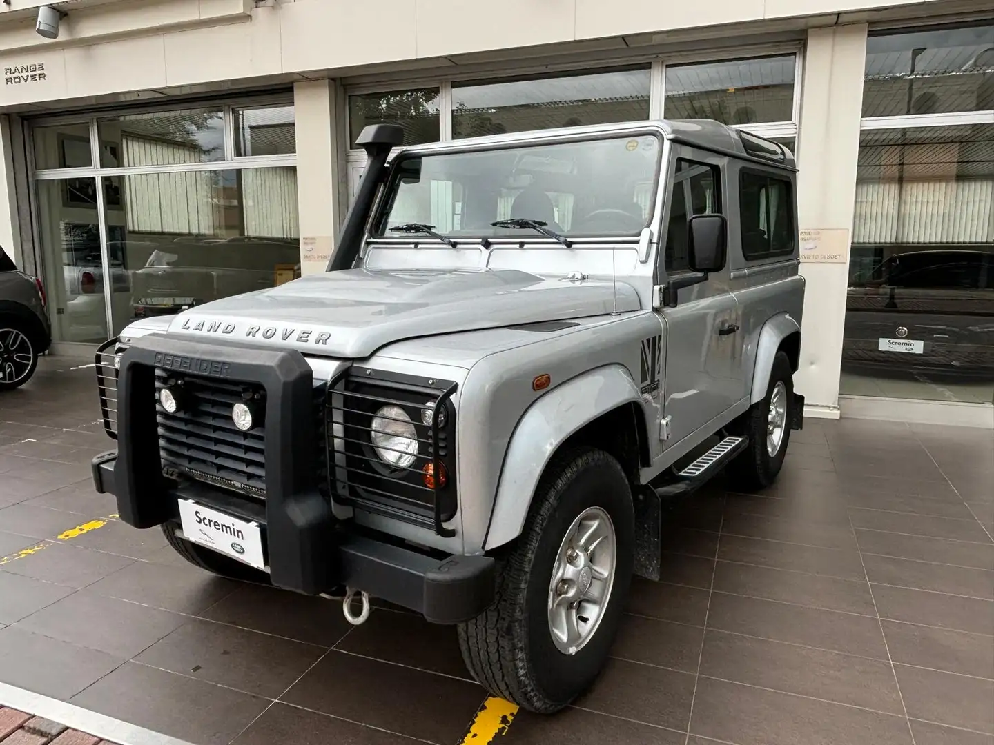 Land Rover Defender Defender VI 2007 90 90 2.4 td S SW Zilver - 2