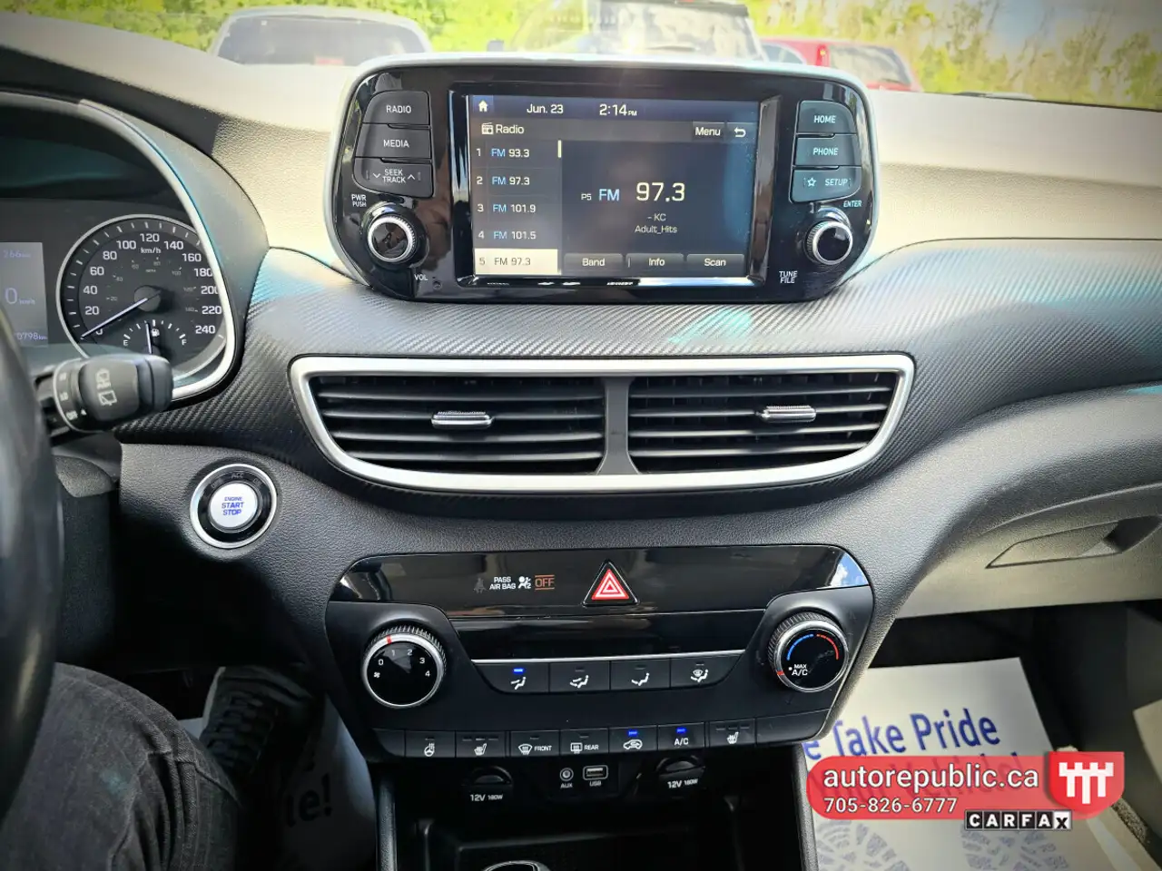 Hyundai TUCSON photo Hyundai TUCSON