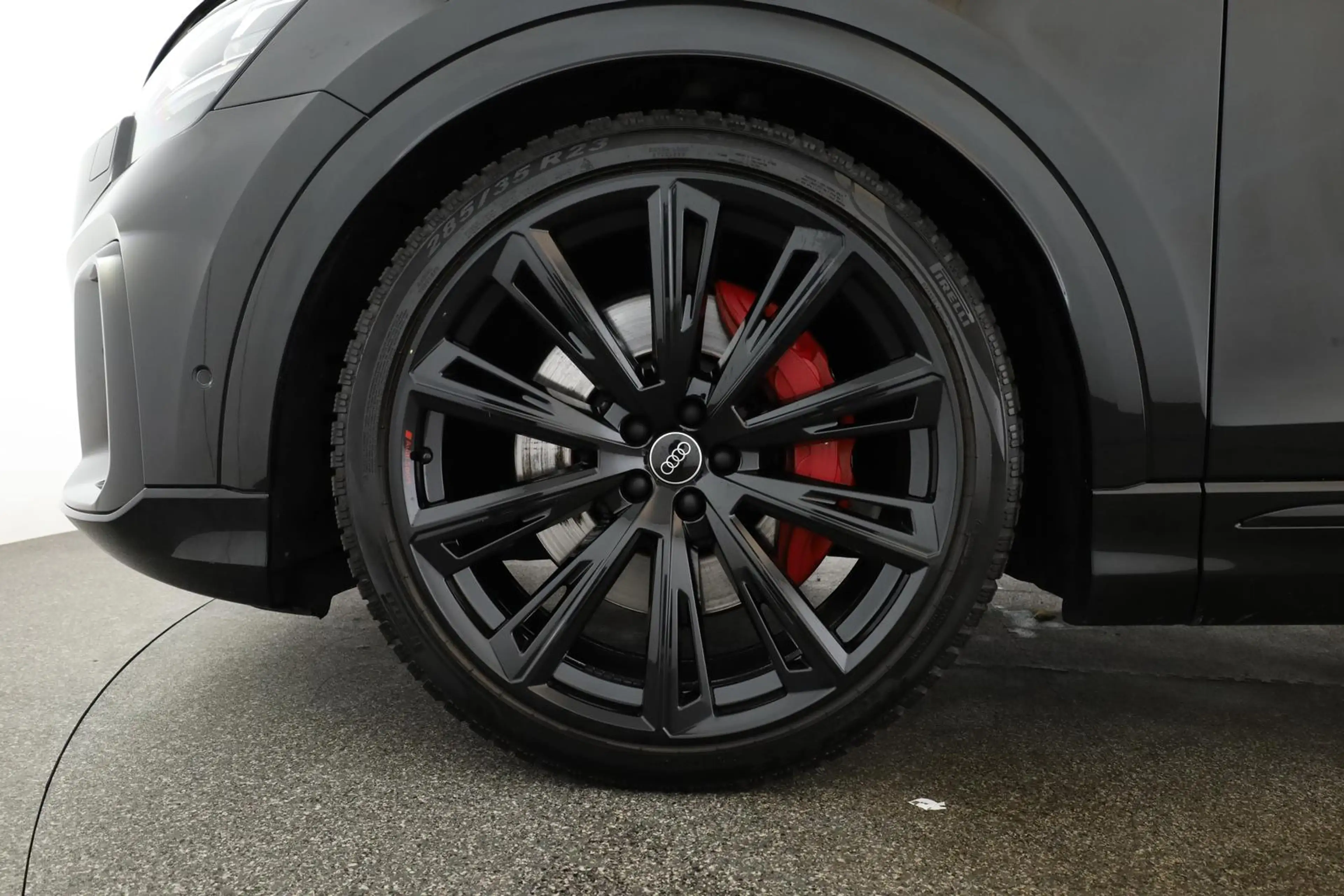 Audi SQ8 TFSI Facelift Leder Matrix Pano BangO ACC 23 — photo 7