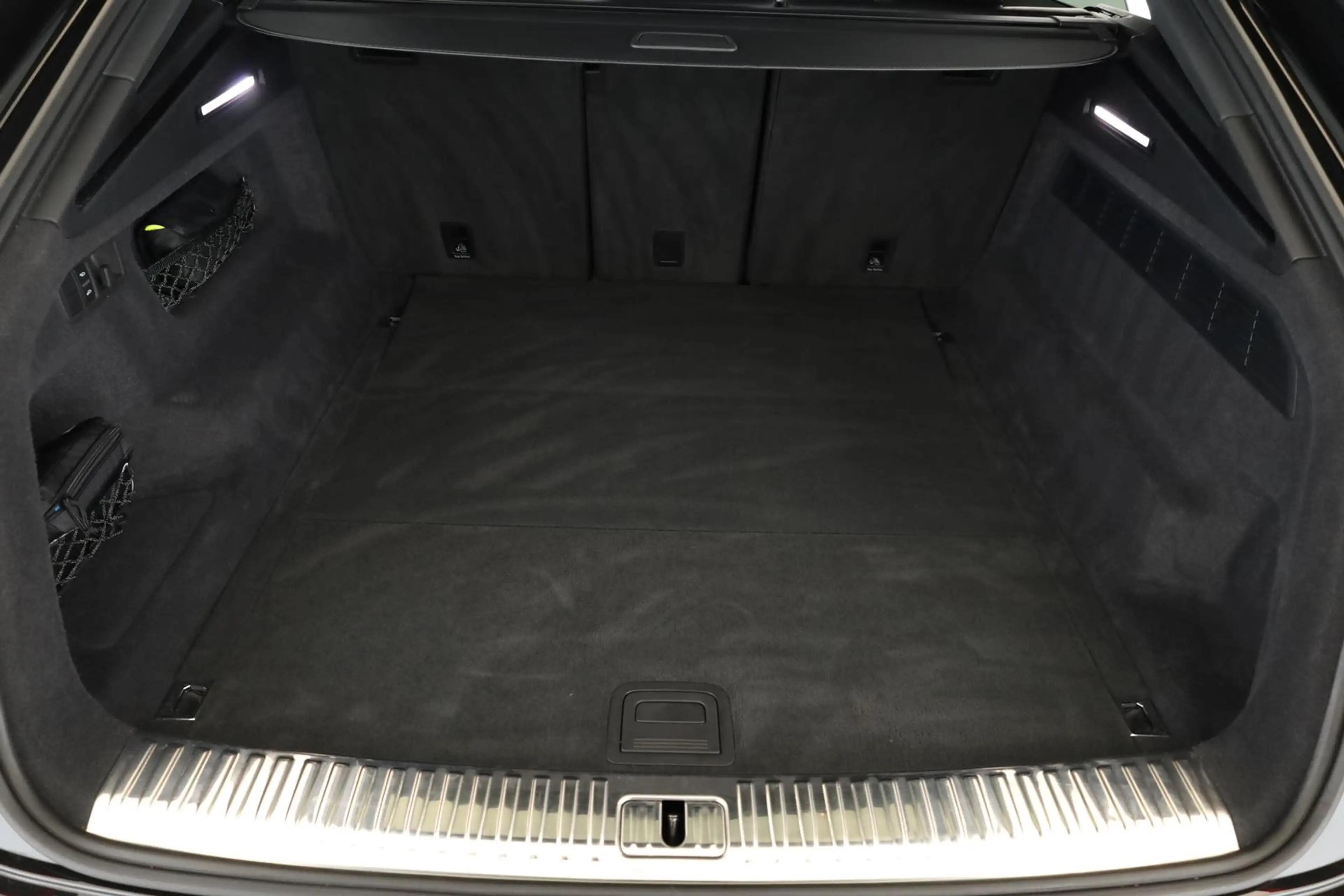 Audi SQ8 TFSI Facelift Leder Matrix Pano BangO ACC 23 — photo 10