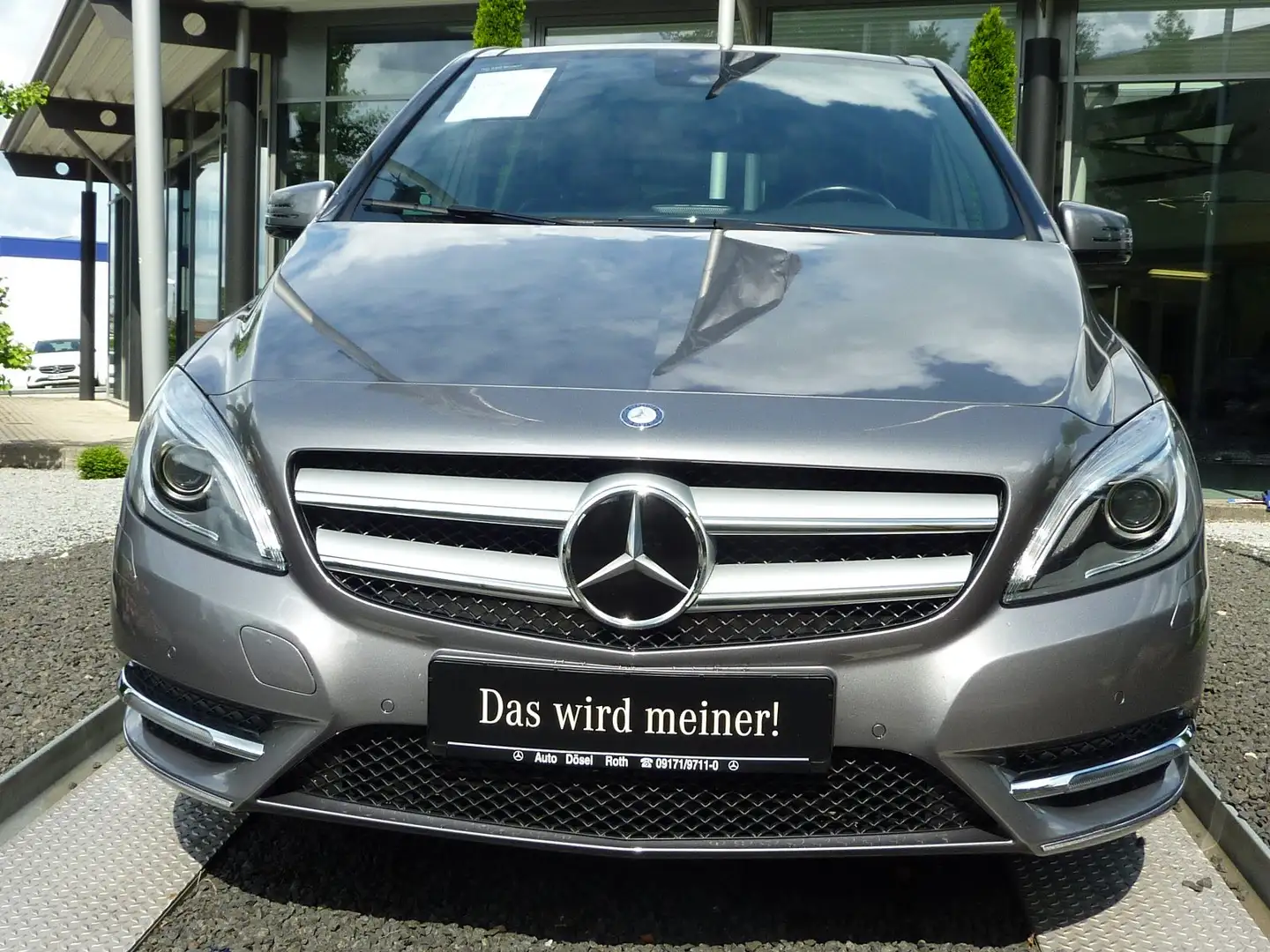 Mercedes-Benz B 200 B 200 "SPORTPAKET" Panorama-SD+AHK+Xenon Gris - 2