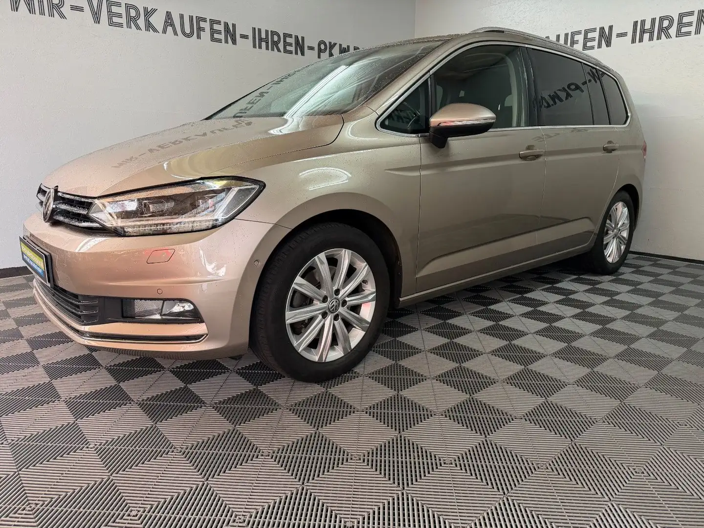 Volkswagen Touran Highline 1.4 STHZ - VW History - 5 Sitzer Beige - 1