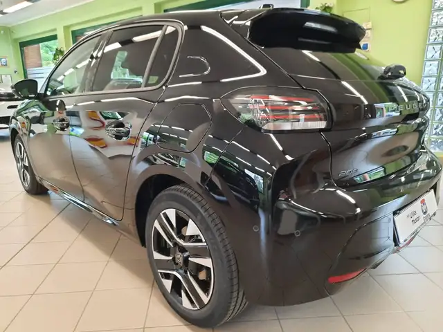 Peugeot 208 view 7