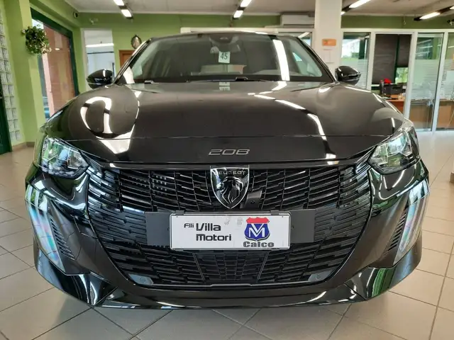 Peugeot 208 view 3