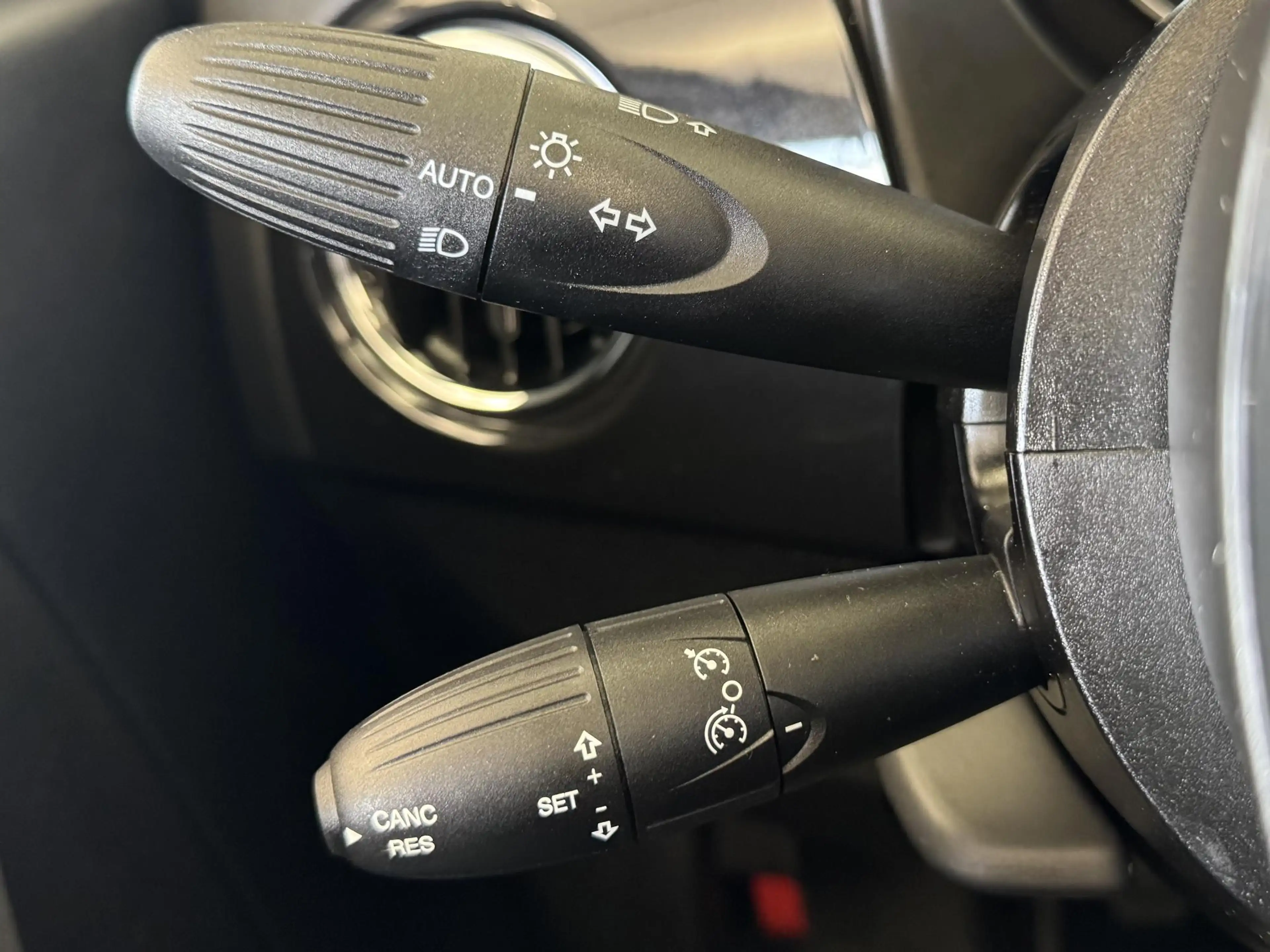 Fiat 500 1.0 Hybrid Bellavita Cabrio | App Connect | Clima — photo 15