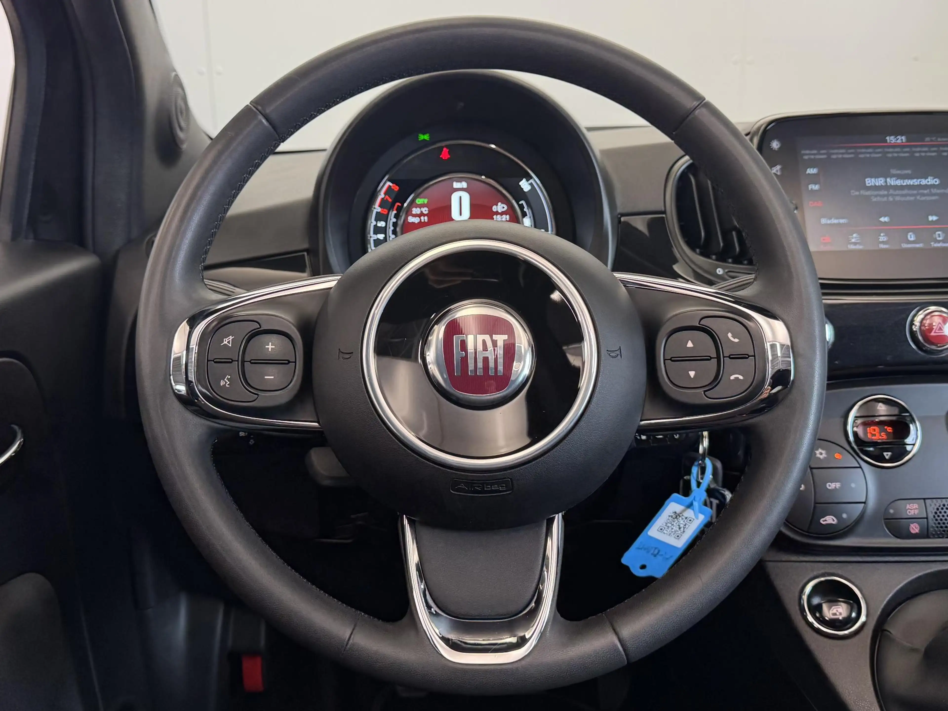 Fiat 500 1.0 Hybrid Bellavita Cabrio | App Connect | Clima — photo 14