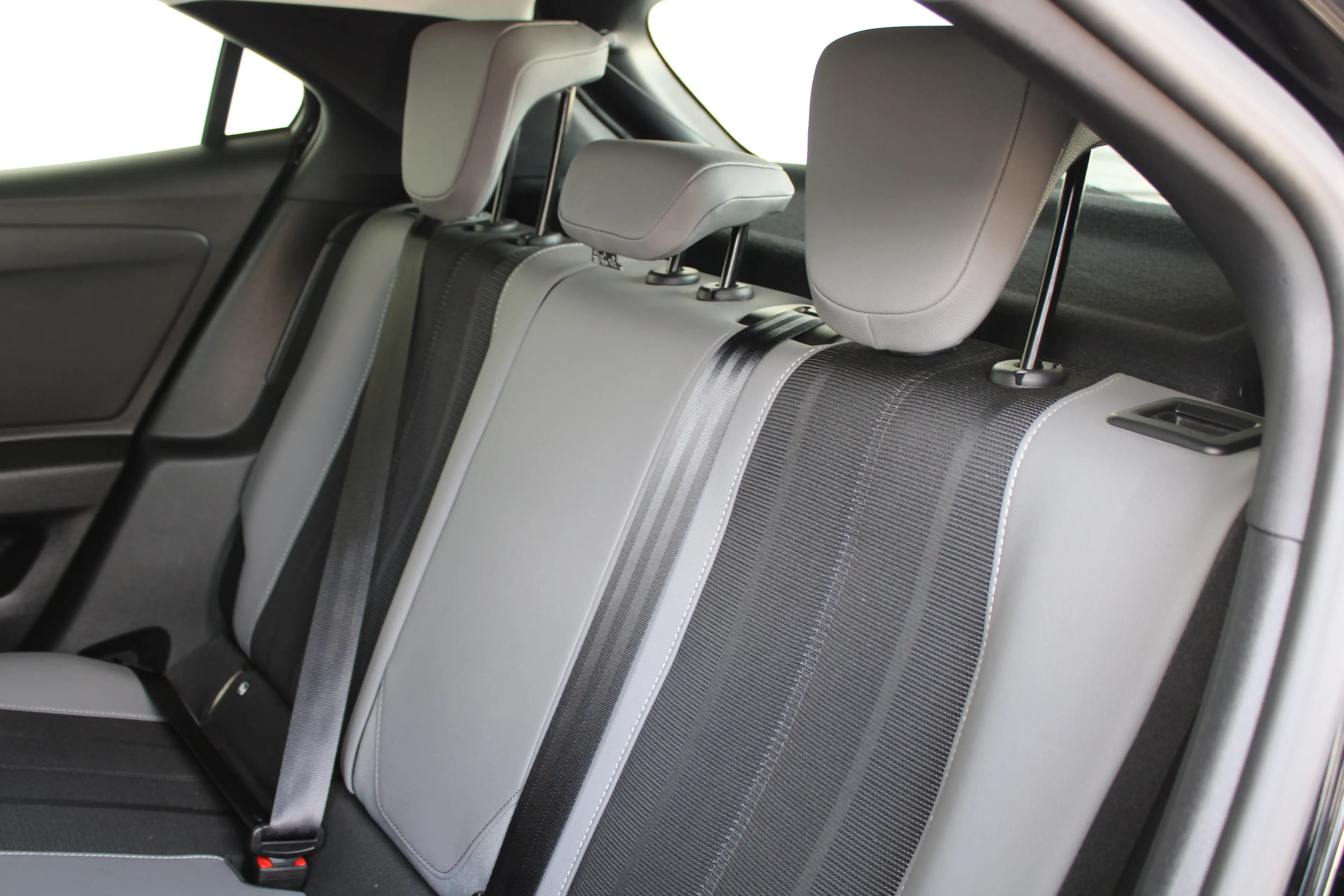Opel Mokka-E Electric Level 3 50 kWh | Warmtepomp | Winterpakke — photo 12