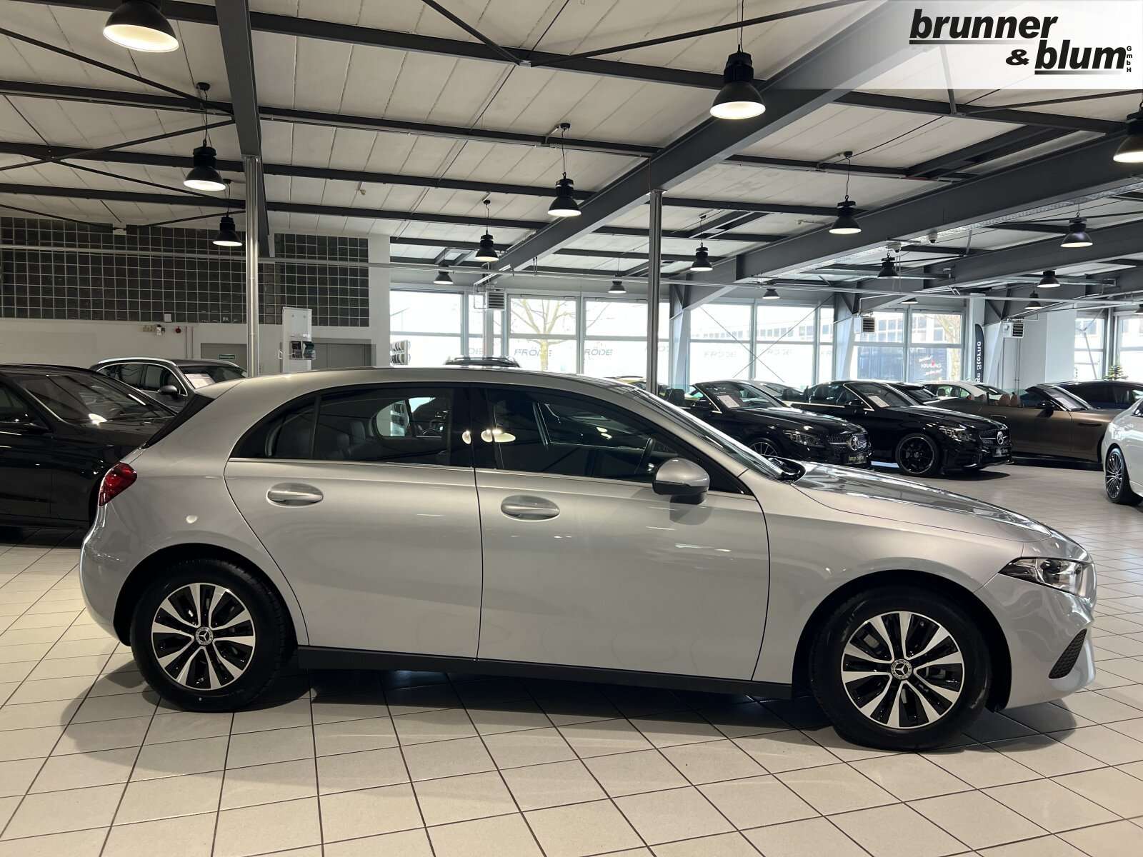 Mercedes-Benz A 180