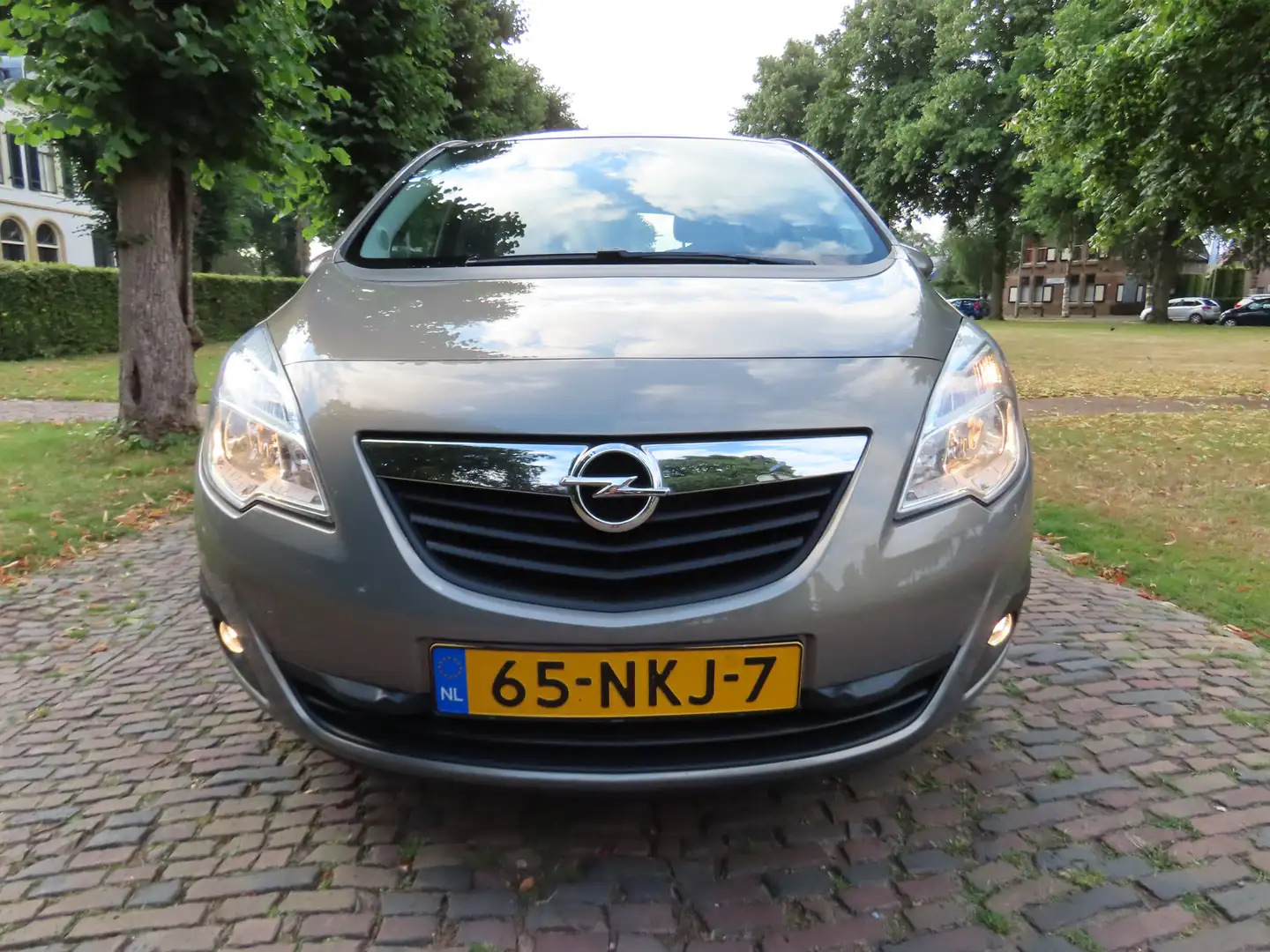 Opel Meriva 1.4 Turbo Edition Airco Cruise Pdc Trekhaak Isofix Bruin - 2