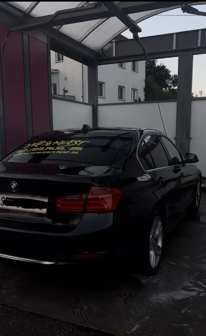 BMW 318 318d Luxury Limousine Schwarz - 2