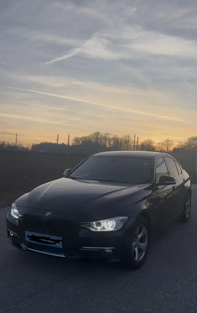 BMW 318 318d Luxury Limousine Schwarz - 1