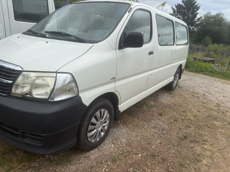 Toyota Hiace 2.5 Turbo D-4D VX — photo 3