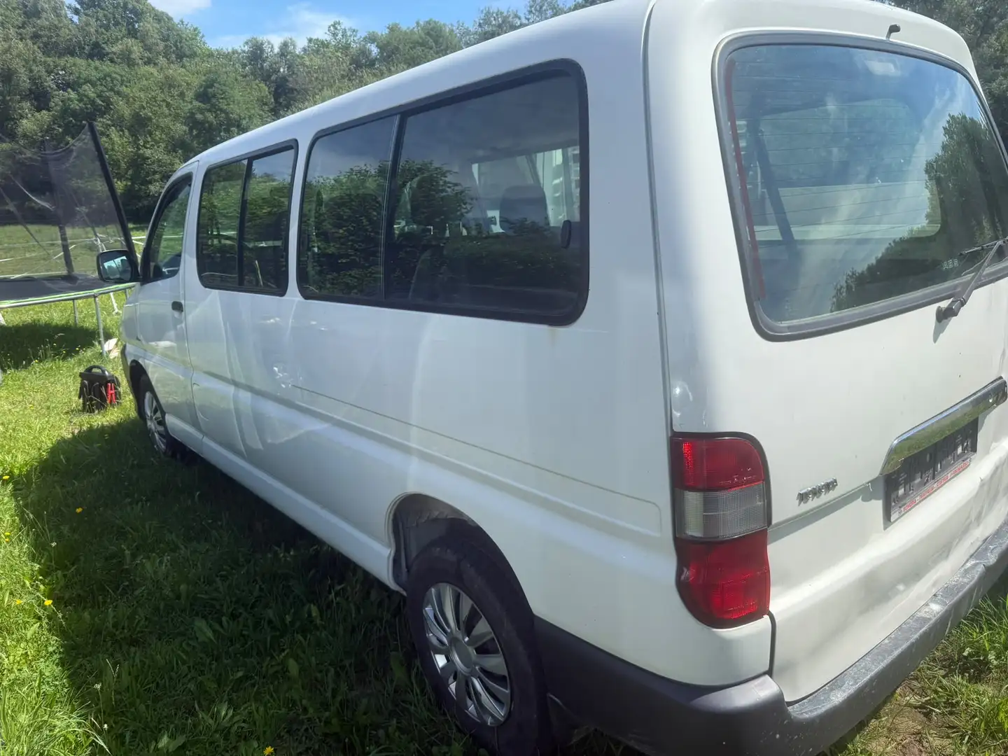 Toyota Hiace 2.5 Turbo D-4D VX Weiß - 2