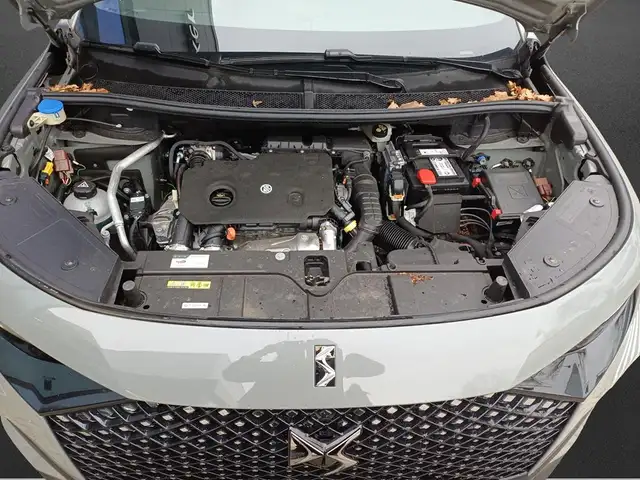 DS Automobiles DS 7 Crossback view 5