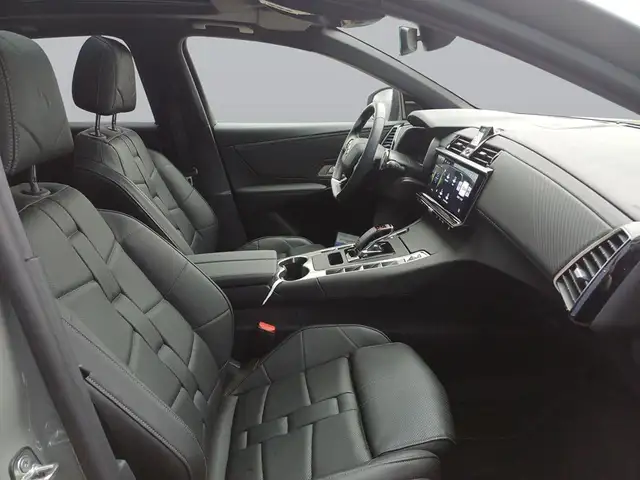 DS Automobiles DS 7 Crossback view 11