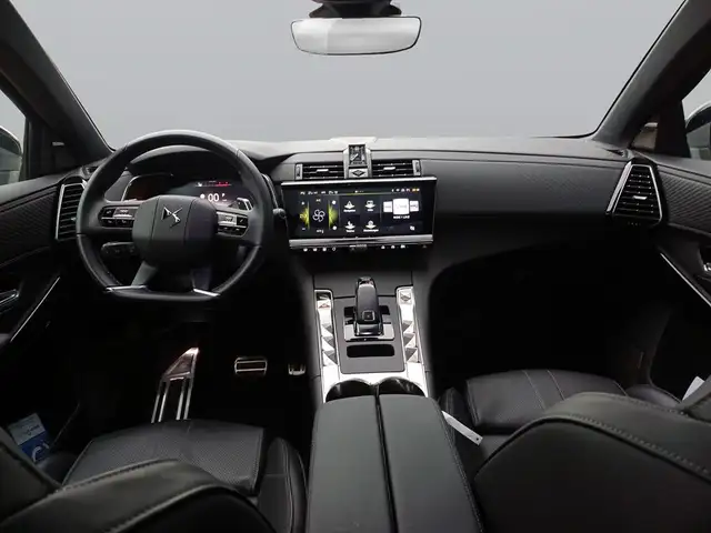DS Automobiles DS 7 Crossback view 10