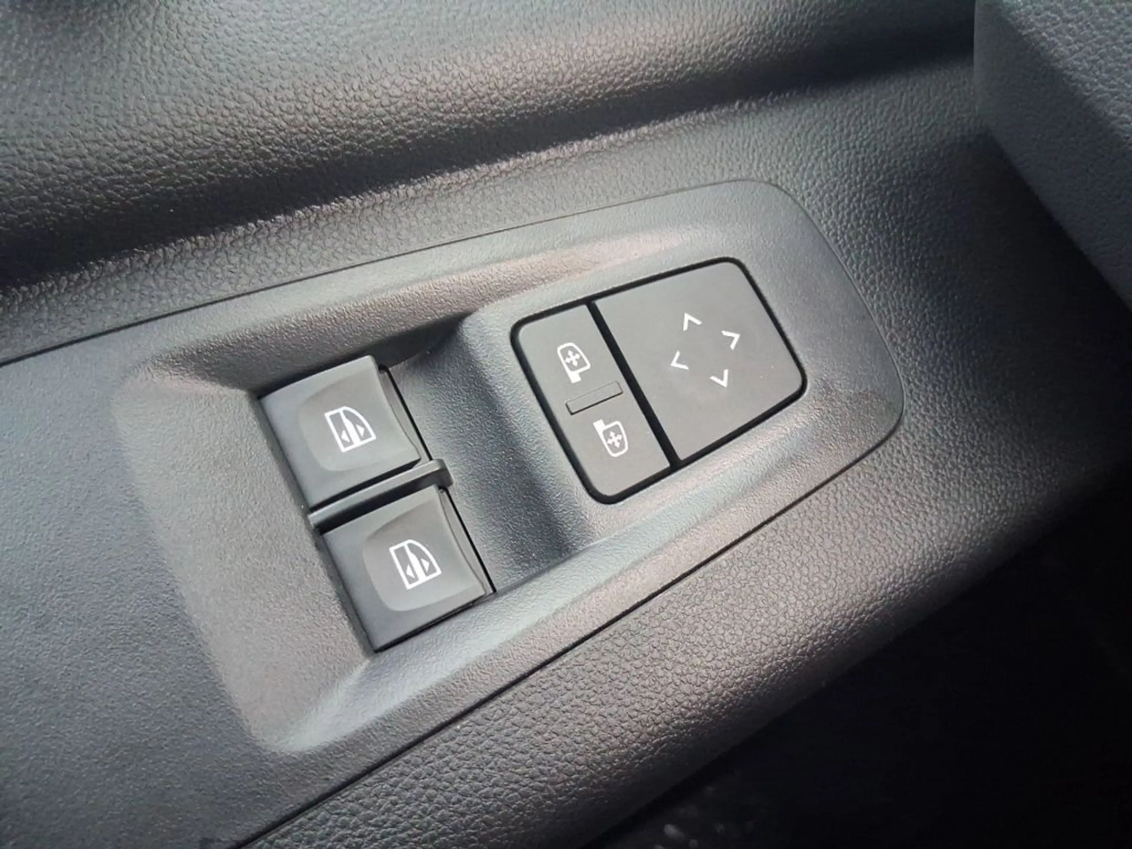 Nissan Interstar L3H2 3,5 dCi 150 FWD N-Connecta (XDD/XDD) — photo 12