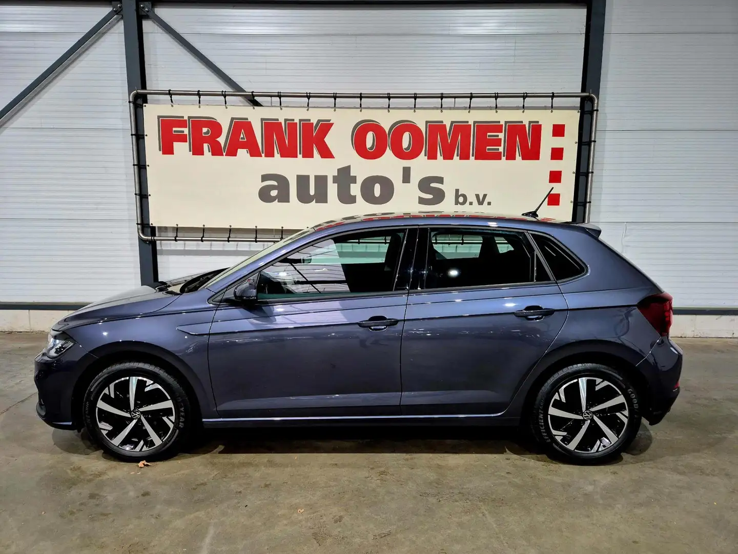 Volkswagen Polo 1.0 TSI 95PK Life Edition + Navi|DAB|Apple|Android Grijs - 2