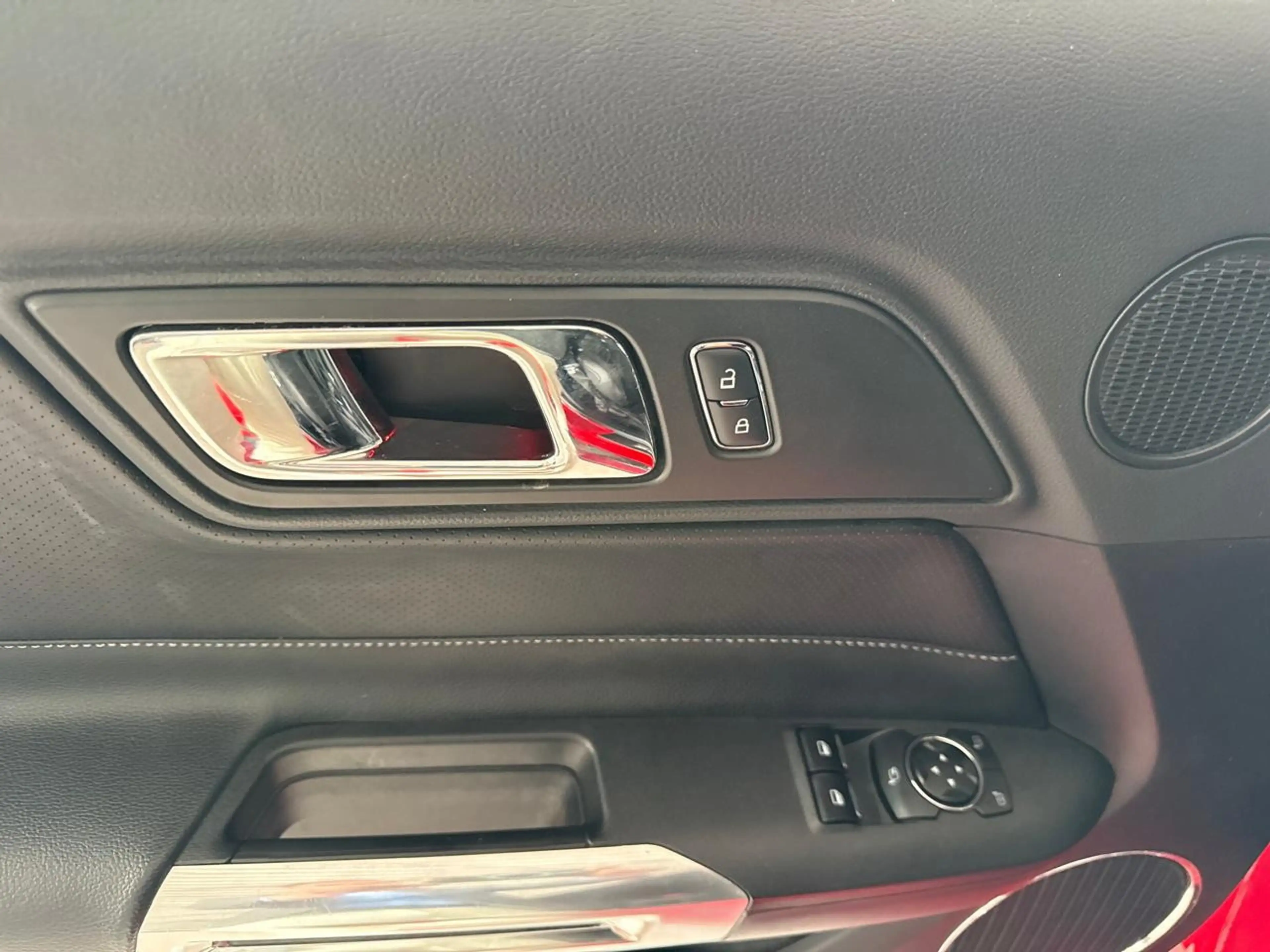 Ford Mustang GT Fastback — photo 14