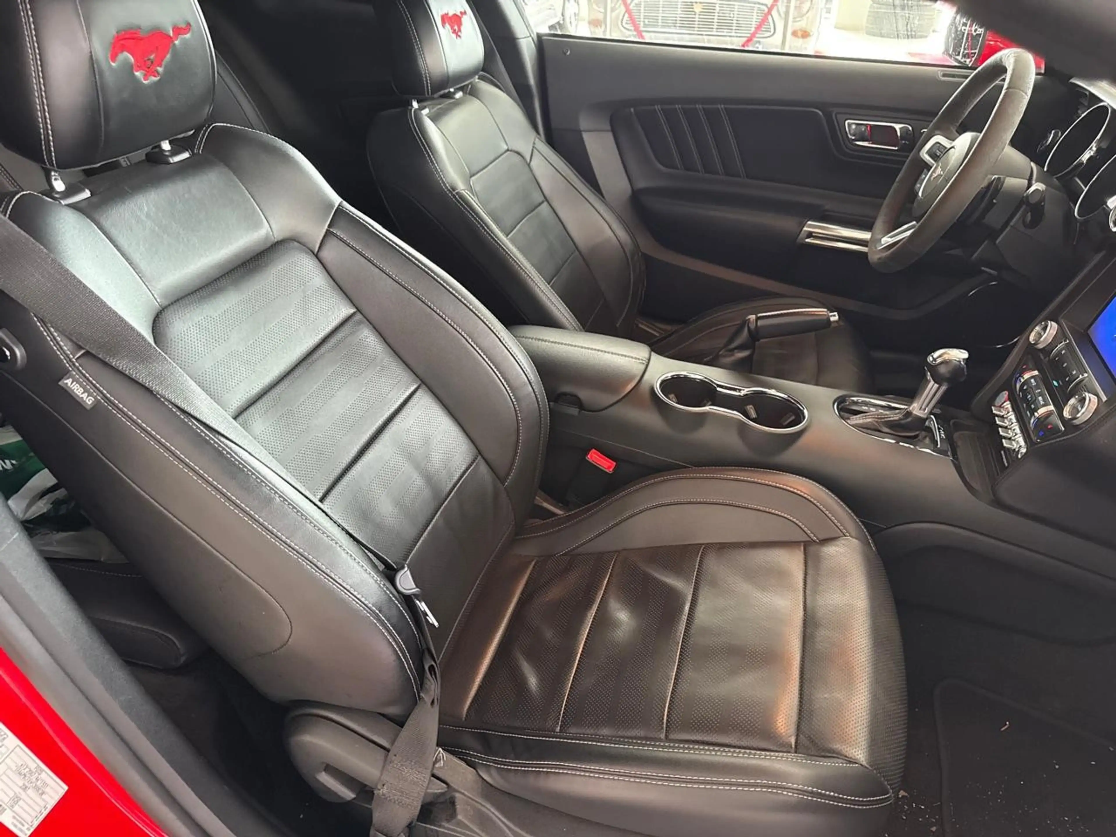 Ford Mustang GT Fastback — photo 11