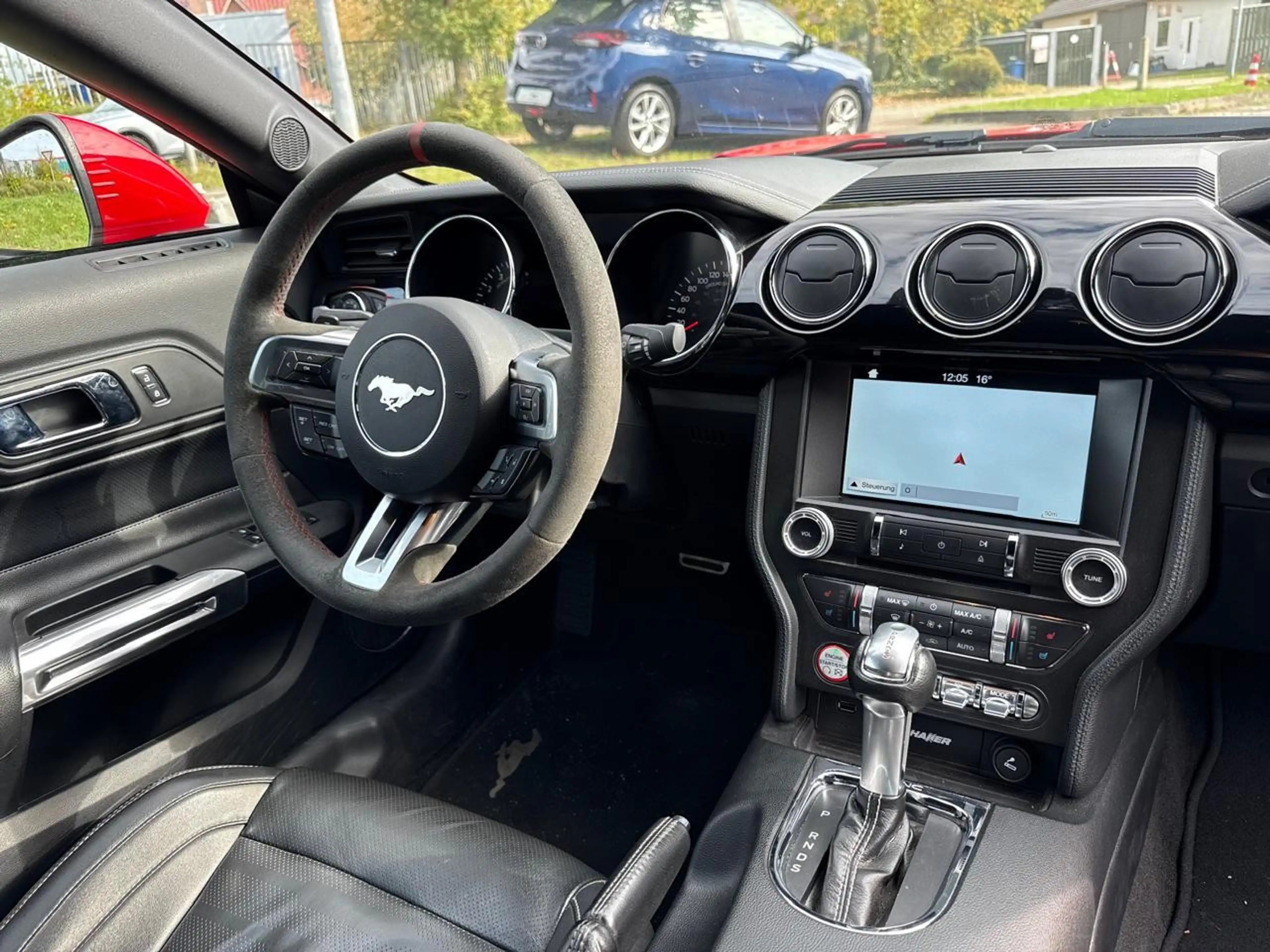 Ford Mustang GT Fastback — photo 13