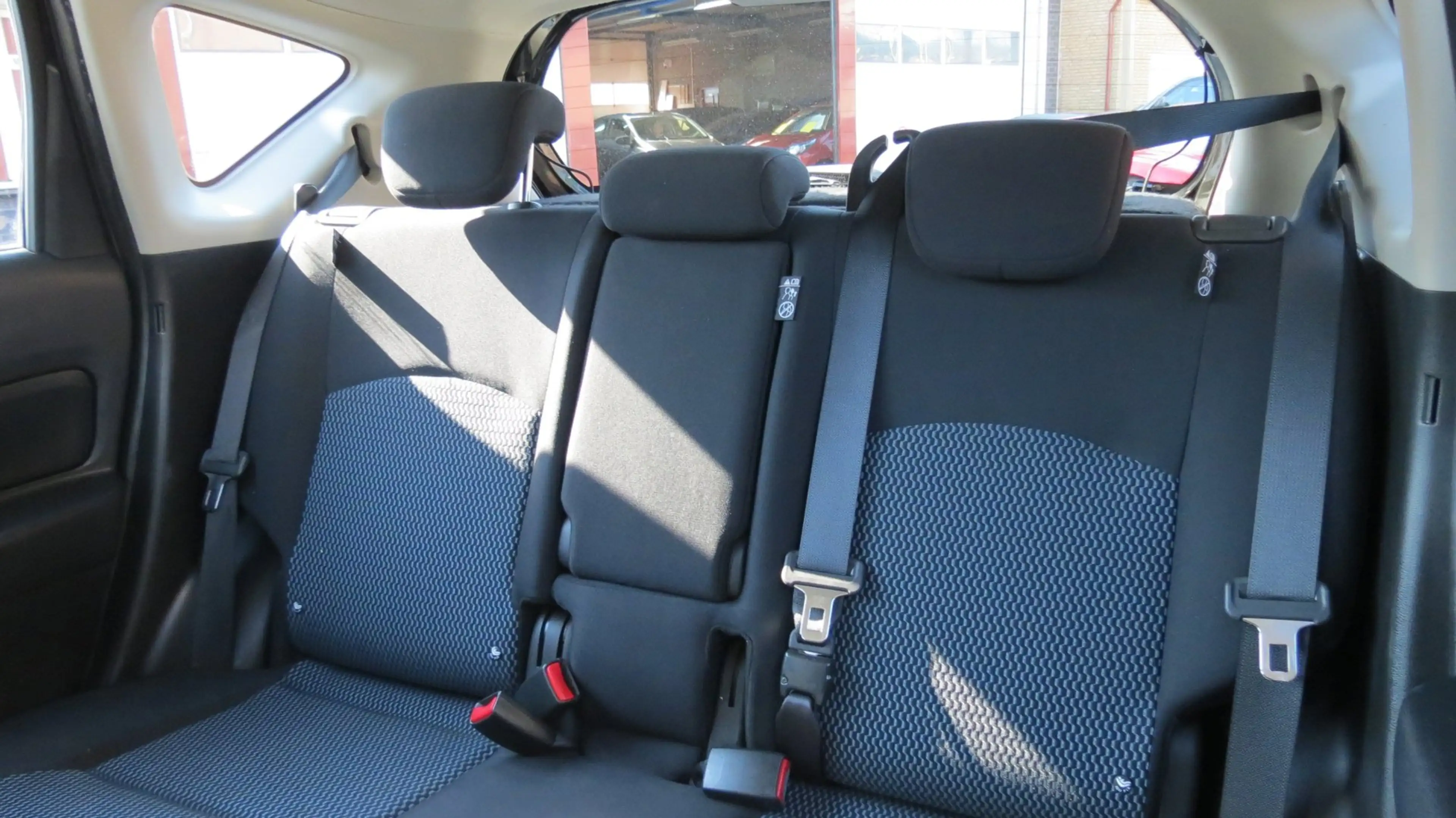 Nissan Note 1.2 N-TEC — photo 4