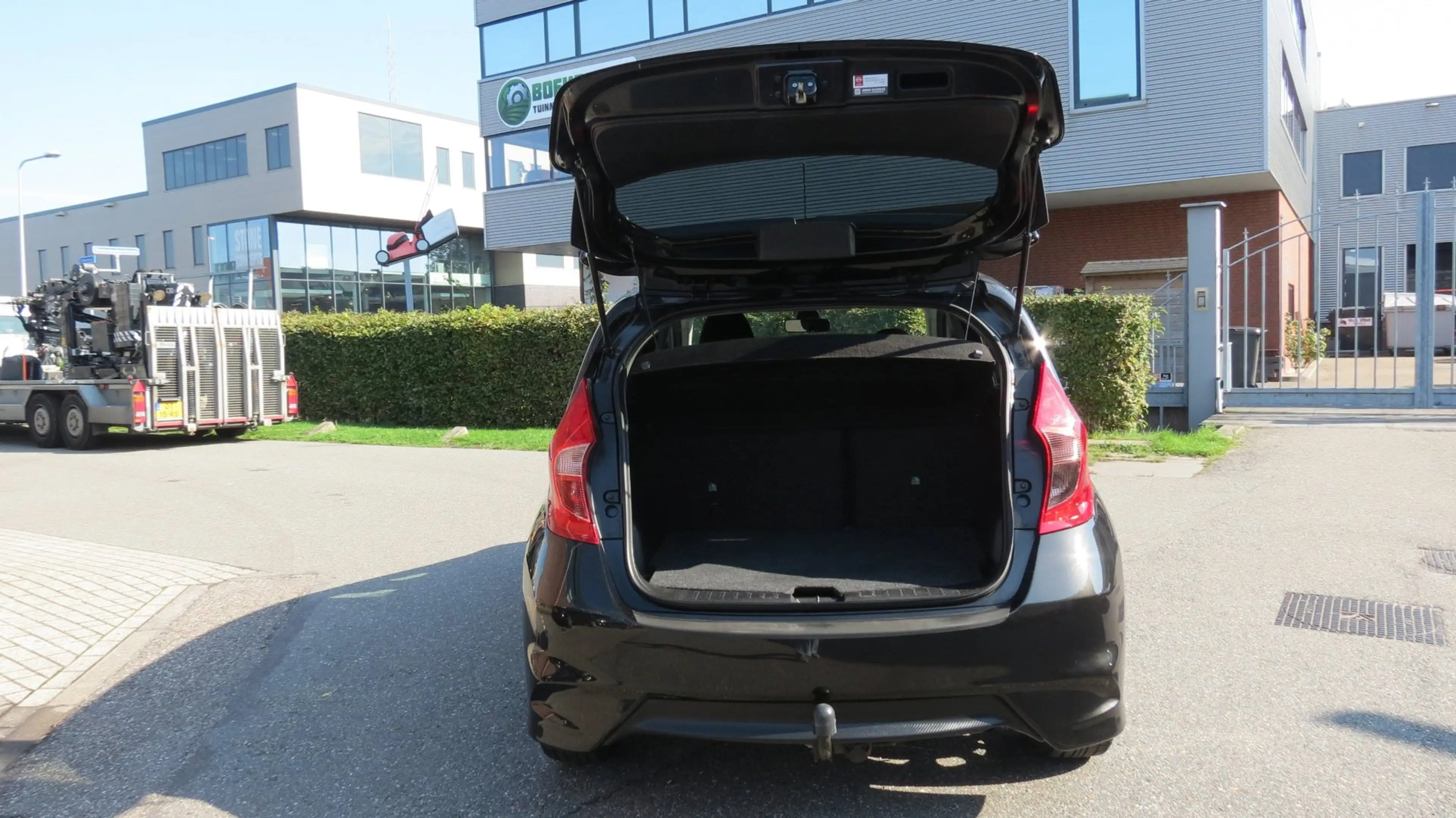 Nissan Note 1.2 N-TEC — photo 2