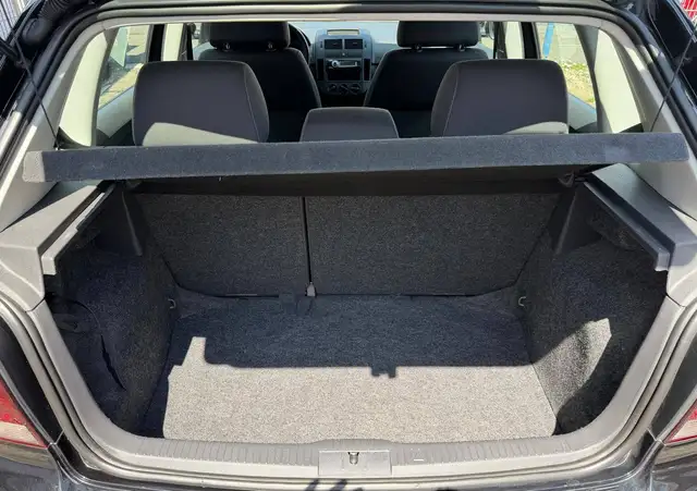 Volkswagen Polo view 13
