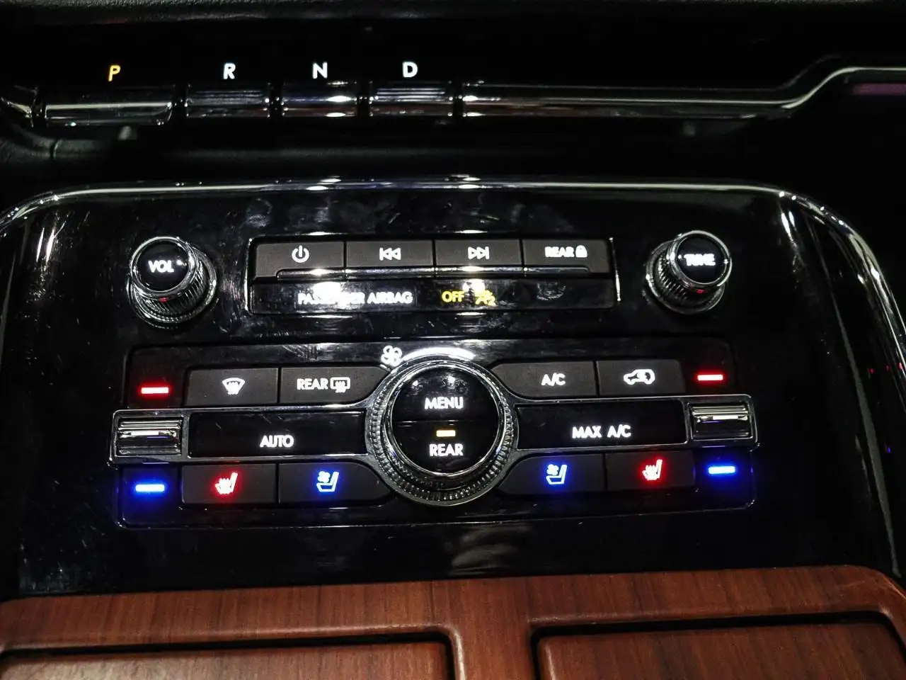 Lincoln Navigator снимка Lincoln Navigator
