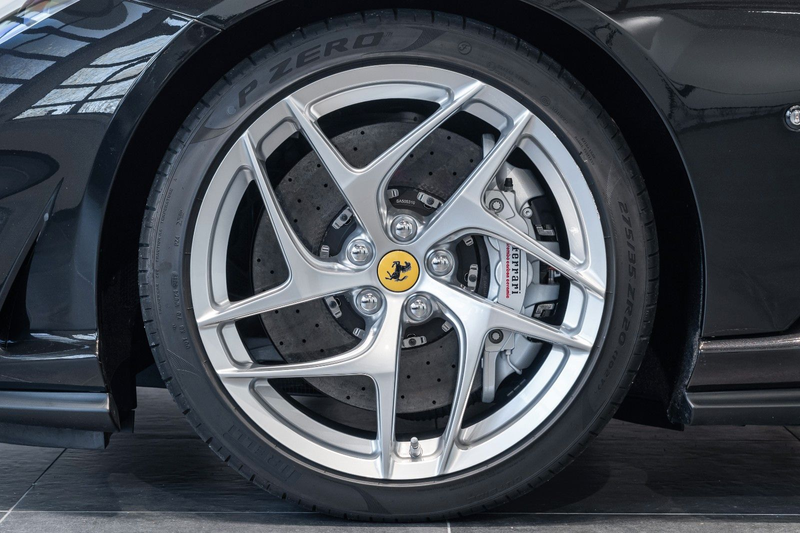 Ferrari 812 Superfast 6.5 V12 *AFS*19%MwSt.*6800km — photo 6