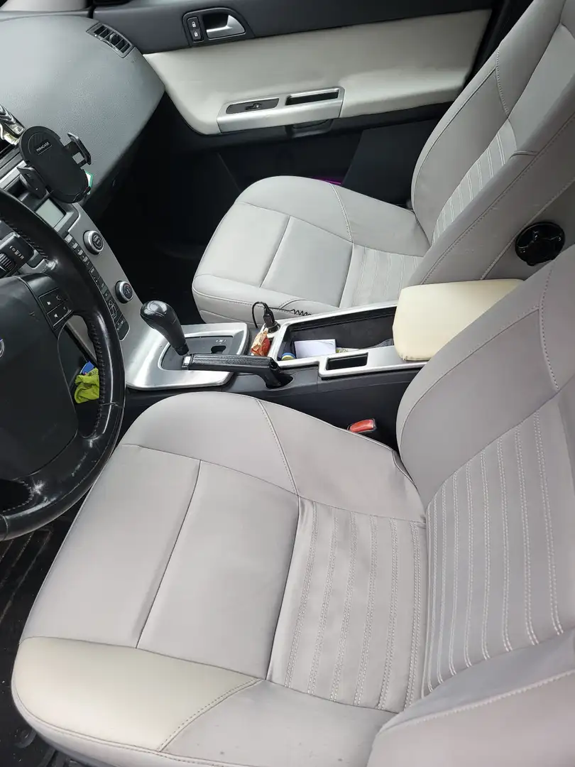 Volvo V50 2.0d Momentum powershift - 2