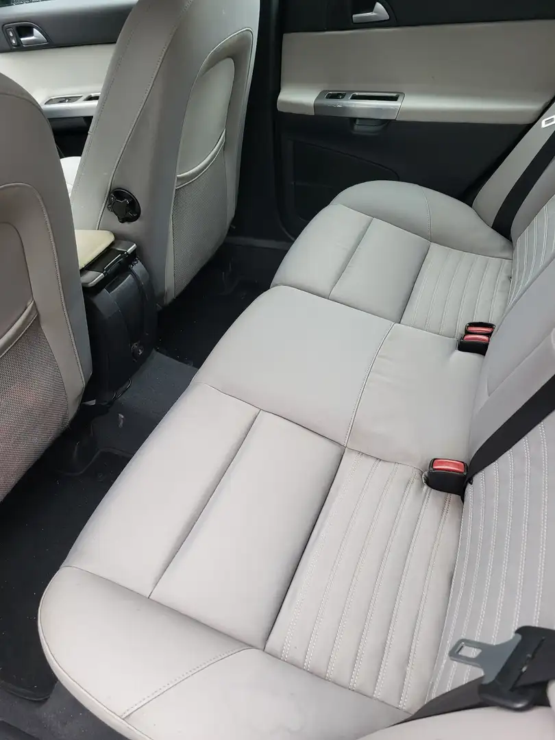 Volvo V50 2.0d Momentum powershift - 1