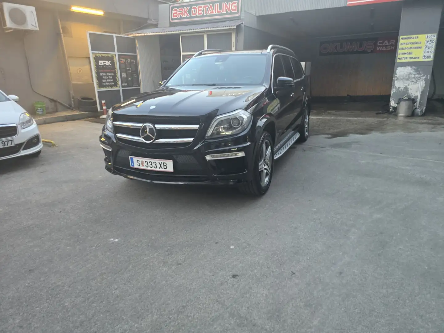 Mercedes-Benz GL 63 AMG 4MATIC Aut. Schwarz - 2