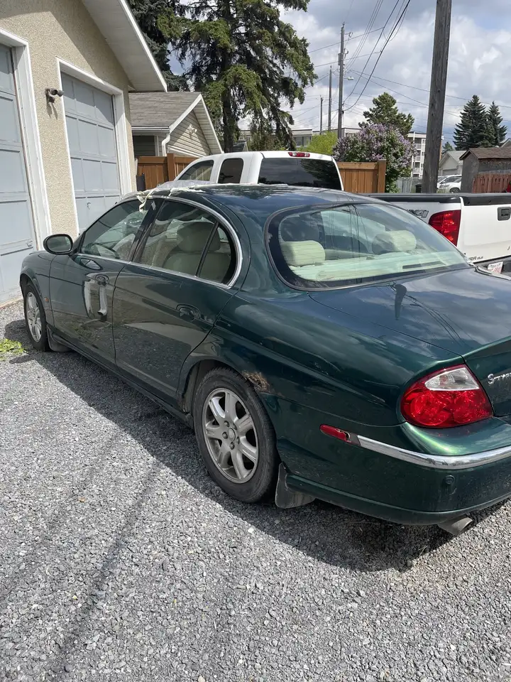 Jaguar S-Type снимка Jaguar S-Type