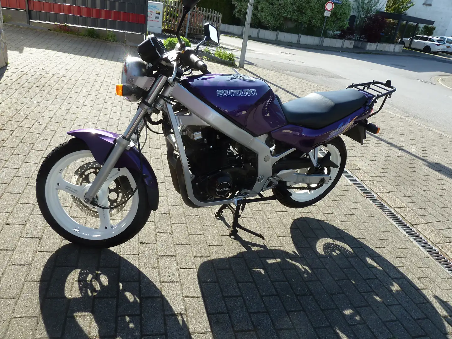 Suzuki GS 500 E Violet - 2