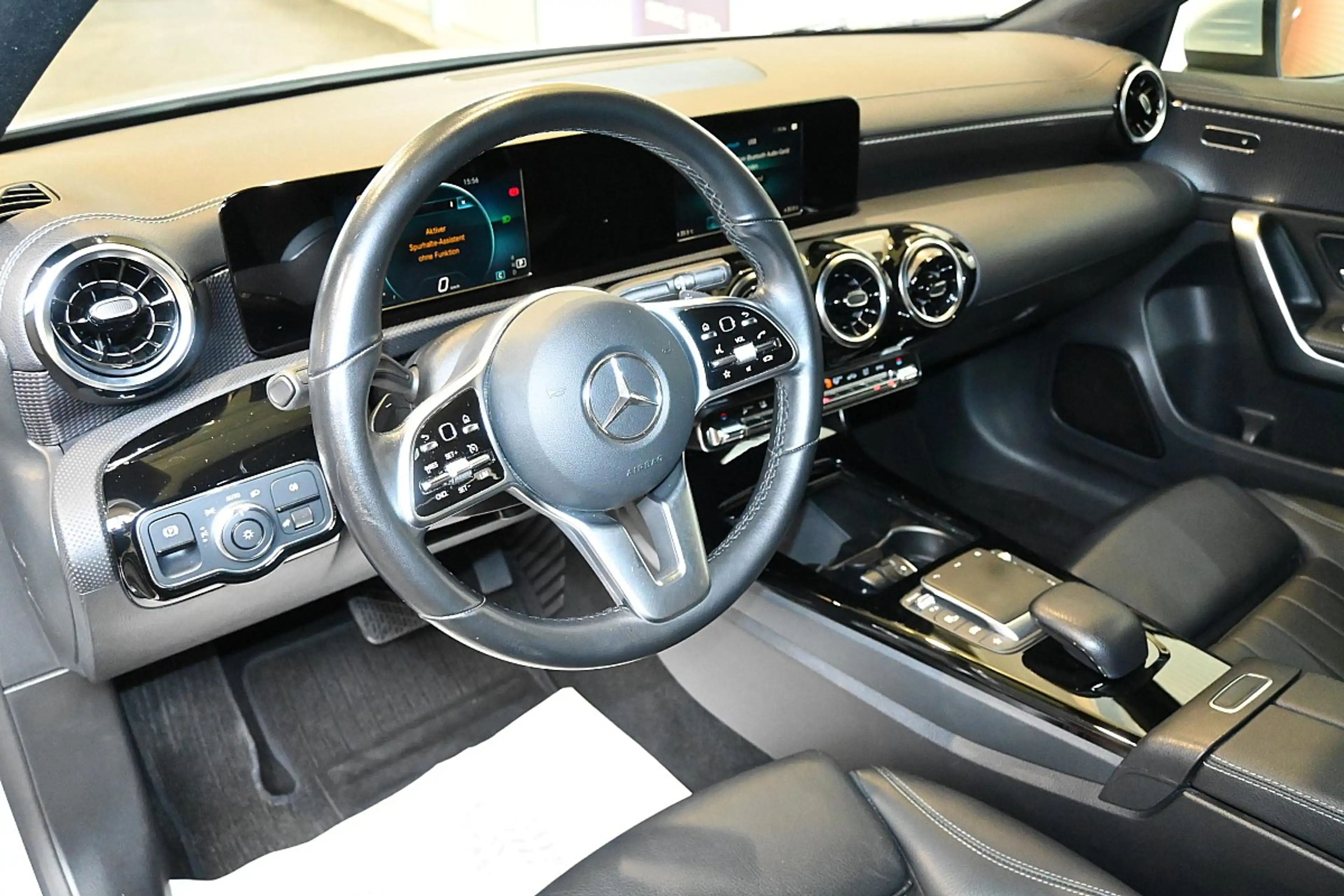 Mercedes-Benz A 200 d 4MATIC Aut LEDER LED NAVI PARKASSISTENT — photo 10