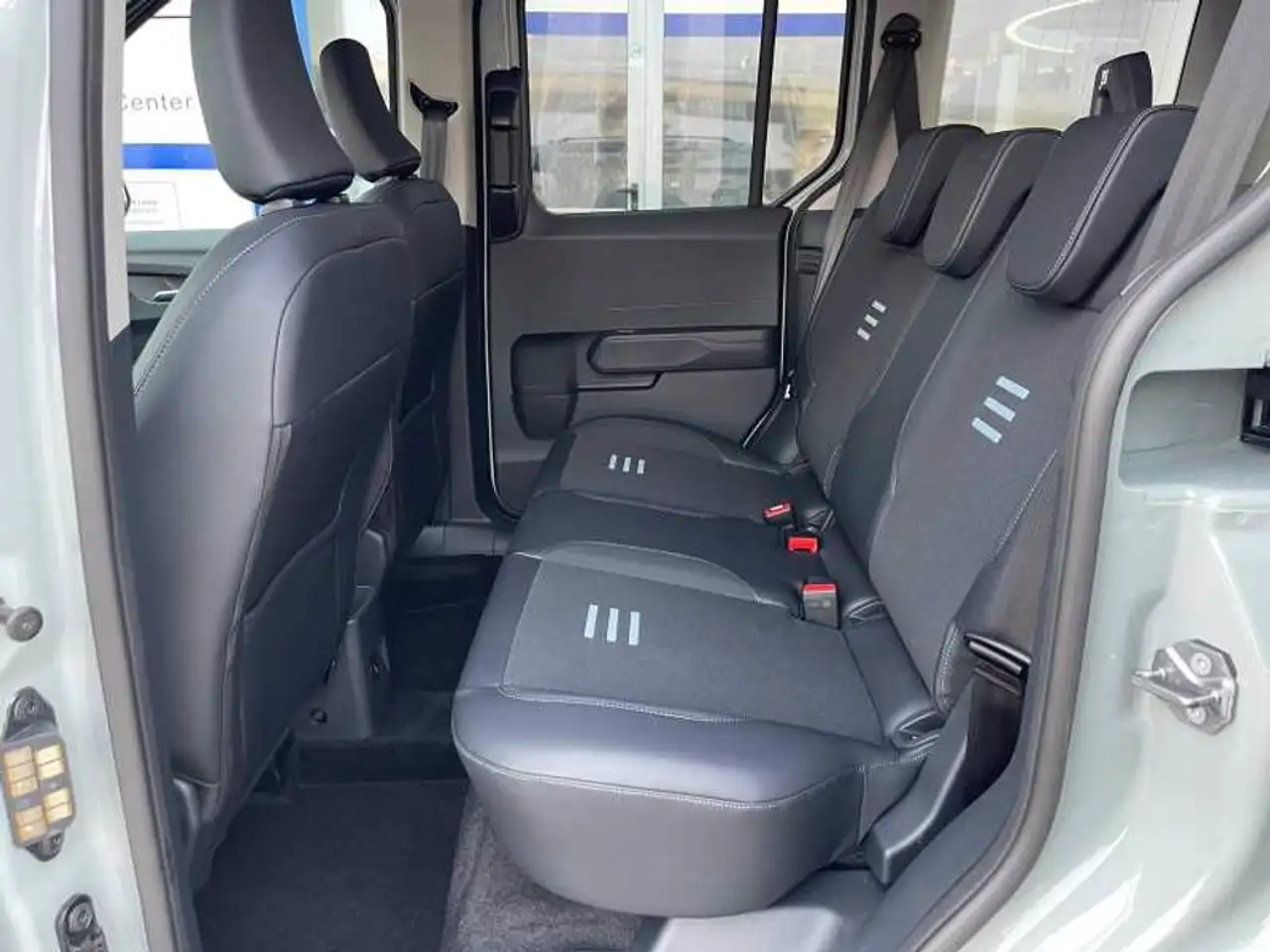 Ford Tourneo Courier 2026 — фото 15