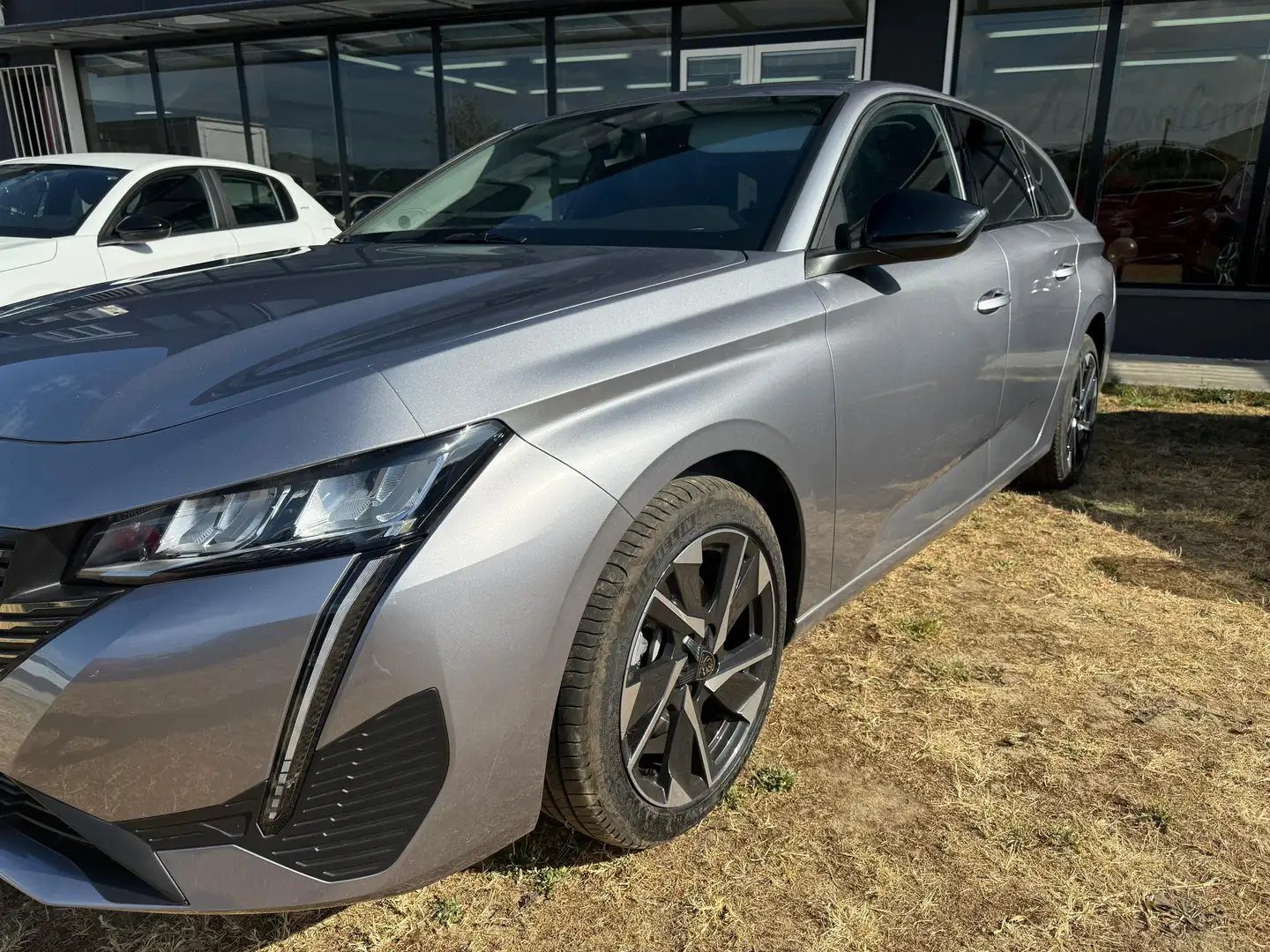 Peugeot 308 308 III 2021 SW SW 1.2 puretech t Allure s Grigio - 2