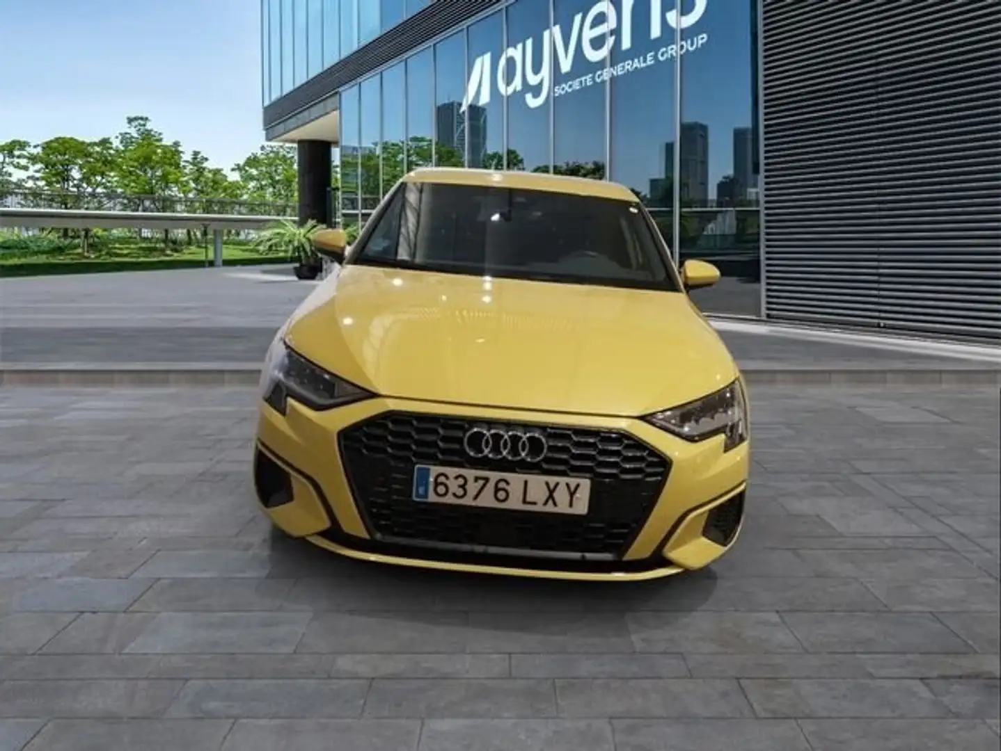 Audi A3 Sportback 30 TFSI S tronic Amarillo - 2