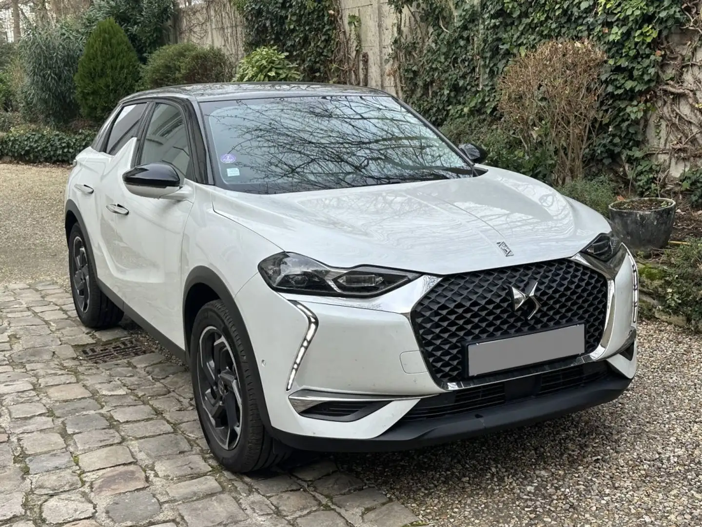 DS Automobiles DS 3 Crossback 130ch Grand Chic Automatique Weiß - 1